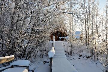 Фото номера Большой коттедж с сауной Дома для отпуска Hotel Hanhi Cottages г. Лапинъярви 10